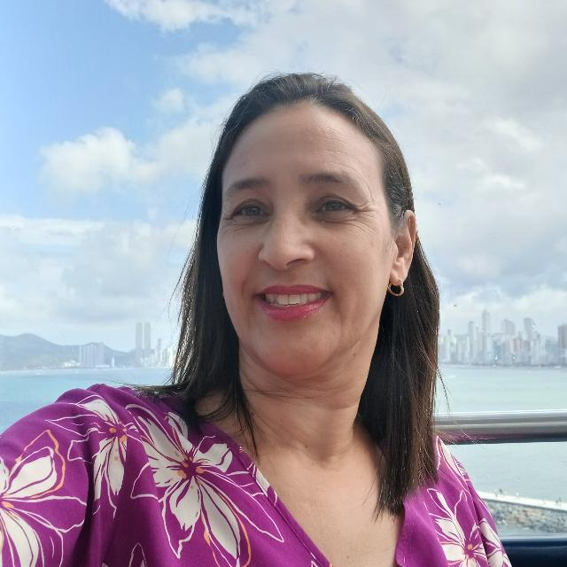 Claudia Regina Fernandes